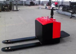 Before operating the electric forklift, you need to be familiar with each button