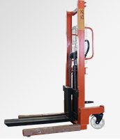 The function of hydraulic pump for manual hydraulic stacker truck